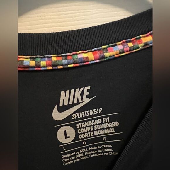 Nike Anti Gravity T-Shirt - Picture 3 of 5